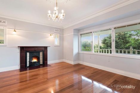 Property photo of 17 Thoona Grove Greensborough VIC 3088