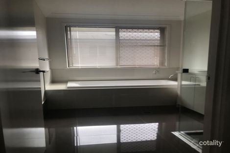 Property photo of 27 Baratta Street Southport QLD 4215