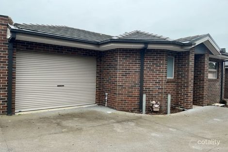 2/4 Herbert Cres, Sunbury, VIC 3429