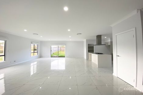 Property photo of 24 Beeston Street Gledswood Hills NSW 2557