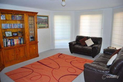 Property photo of 5 Koala Court Somerville VIC 3912