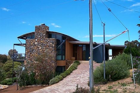 18 Ella Gladstone Dr, Eagle Bay, WA 6281