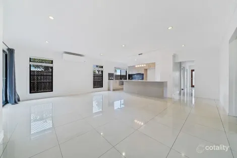 Property photo of 11 Wallaman Close Waterford QLD 4133