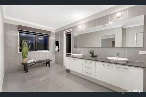 Property photo of 127 Eaststone Avenue Wollert VIC 3750