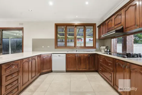 Property photo of 98 Harricks Crescent Attwood VIC 3049