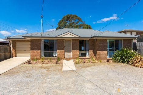 3 Oak St, Herne Hill, VIC 3218