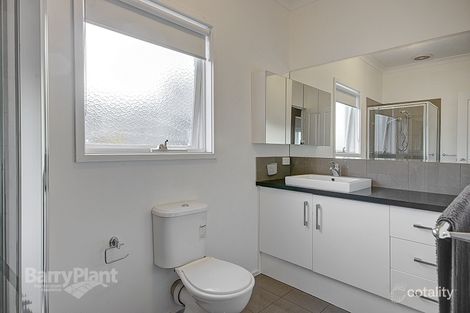 Property photo of 143 Kilgour Street Geelong VIC 3220