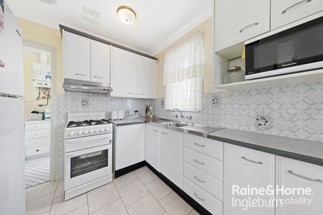 Property photo of 1 Beech Place Macquarie Fields NSW 2564