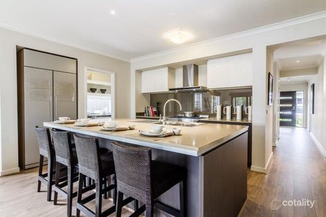 Property photo of 6 Cornhill Road Clyde North VIC 3978