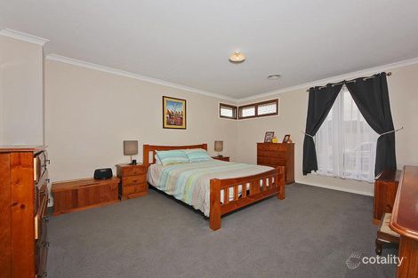 Property photo of 14 Watergum Avenue Craigieburn VIC 3064