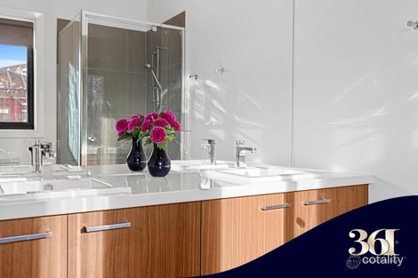 Property photo of 89 Greenpoint Drive Rockbank VIC 3335