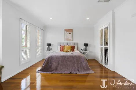 Property photo of 1 Vine Close Point Cook VIC 3030