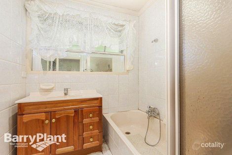 Property photo of 10 Birchwood Boulevard Deer Park VIC 3023