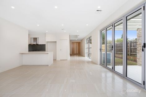 Property photo of 1/13 Kirrawee Avenue Wantirna South VIC 3152