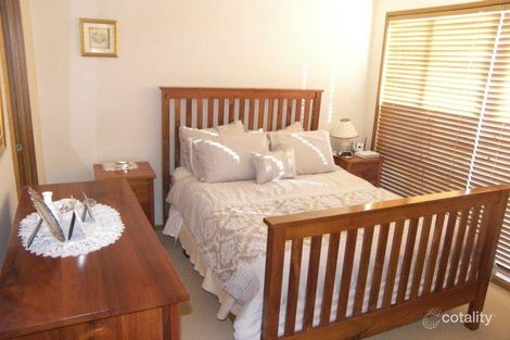 Property photo of 12 Yeldah Drive Horsley NSW 2530