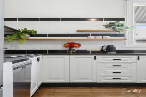 Property photo of 21 Ligar Street Colac VIC 3250