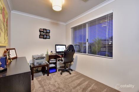 Property photo of 125 Boomerang Loop Banksia Grove WA 6031