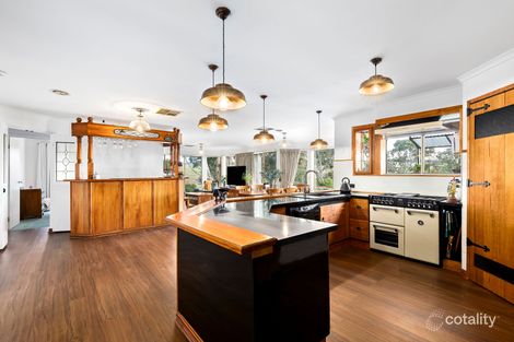 Property photo of 16 Mitchell Court Attwood VIC 3049