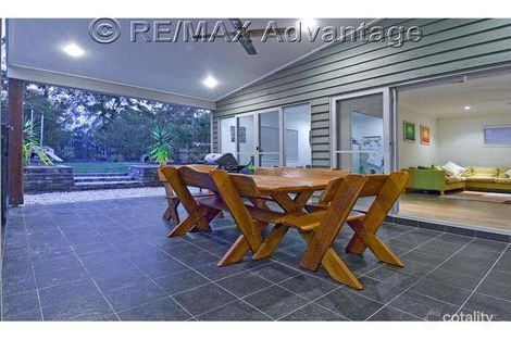 Property photo of 32 Baychester Place Wakerley QLD 4154