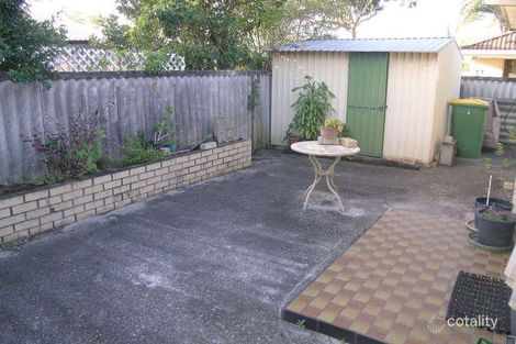 2/5 Crisp Ct, Miami, QLD 4220