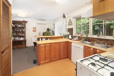 Property photo of 12 Mansfield Avenue Mount Clear VIC 3350