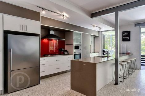 Property photo of 25 Fifth Avenue Bardon QLD 4065