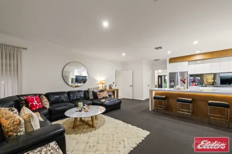 Property photo of 28 McKinlay Square Hewett SA 5118
