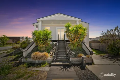 Property photo of 41 Madgwick Street Coombs ACT 2611