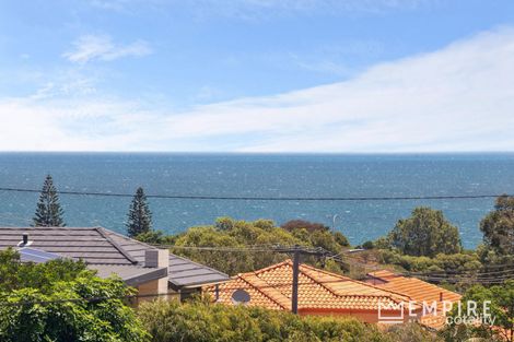 18 Christine Cres, Coogee, WA 6166