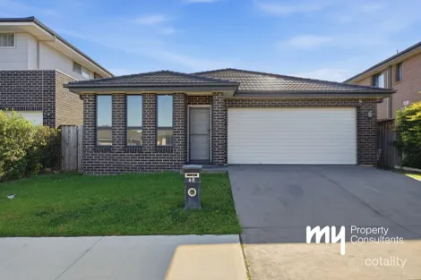 68 Bagnall St, Gregory Hills, NSW 2557