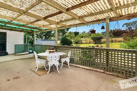 Property photo of 12 Davis Street Nyora VIC 3987
