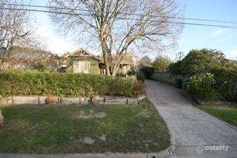 Property photo of 2 Vonadawn Avenue Ringwood East VIC 3135