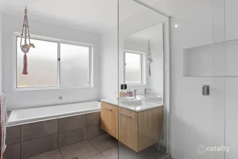 Property photo of 6 Challenger Way Coomera QLD 4209