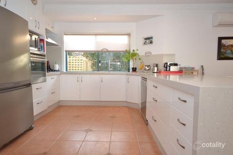Property photo of 21 Christa Way Benowa QLD 4217