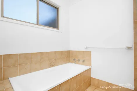 Property photo of 8 Hunt Avenue Armidale NSW 2350