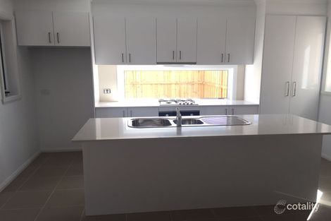 Property photo of 1 Courthouse Walk Doreen VIC 3754