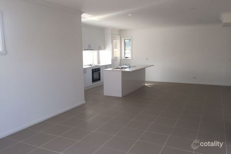 Property photo of 1 Courthouse Walk Doreen VIC 3754