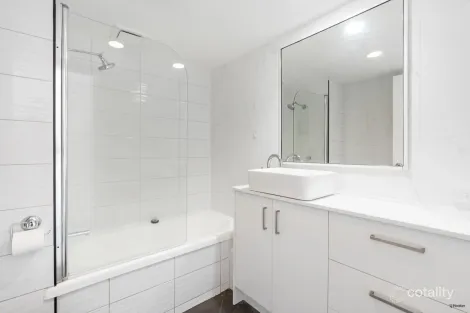 Property photo of 310/2007 Gold Coast Highway Miami QLD 4220