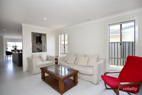 Property photo of 53 Longfield Way Deer Park VIC 3023