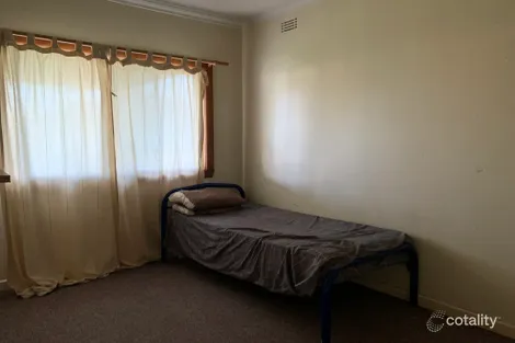 Property photo of 8 Burrapike Avenue Springvale VIC 3171