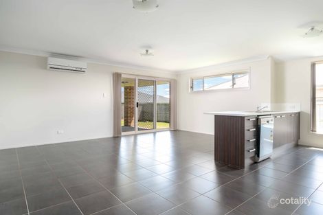 Property photo of 19 Dragonfly Drive Chisholm NSW 2322