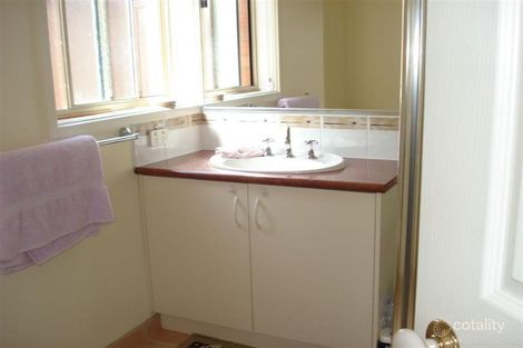 Property photo of 4 Postregna Way Skye VIC 3977