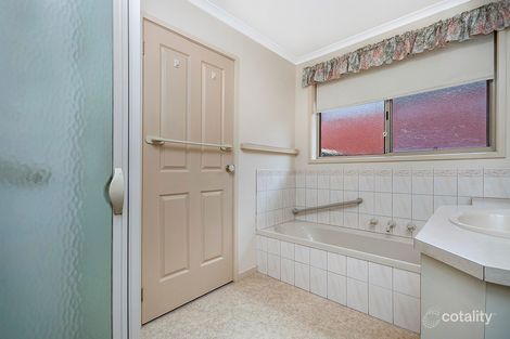 Property photo of 5 Megan Court Warrnambool VIC 3280