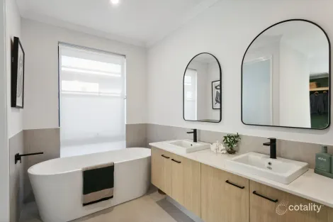Property photo of 16 Dawes Way Mandogalup WA 6167