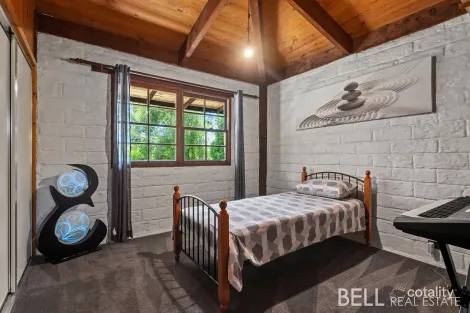 Property photo of 35 Second Avenue Cockatoo VIC 3781