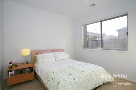 Property photo of 20 Jutland Close Clyde North VIC 3978