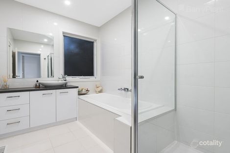 Property photo of 1A Renown Street Ferntree Gully VIC 3156