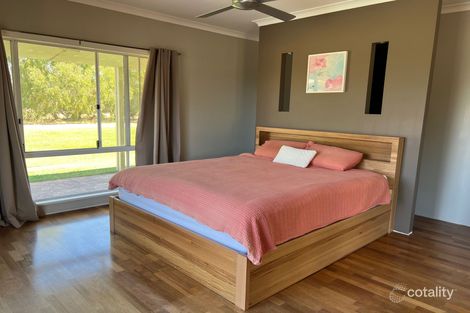 Property photo of 43 Numbat Place Birchmont WA 6214