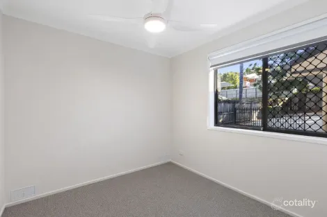 Property photo of 2/11 Waratah Avenue Biggera Waters QLD 4216