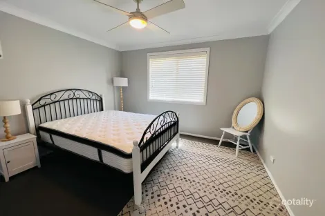 Property photo of 4 Headley Place Mudgee NSW 2850
